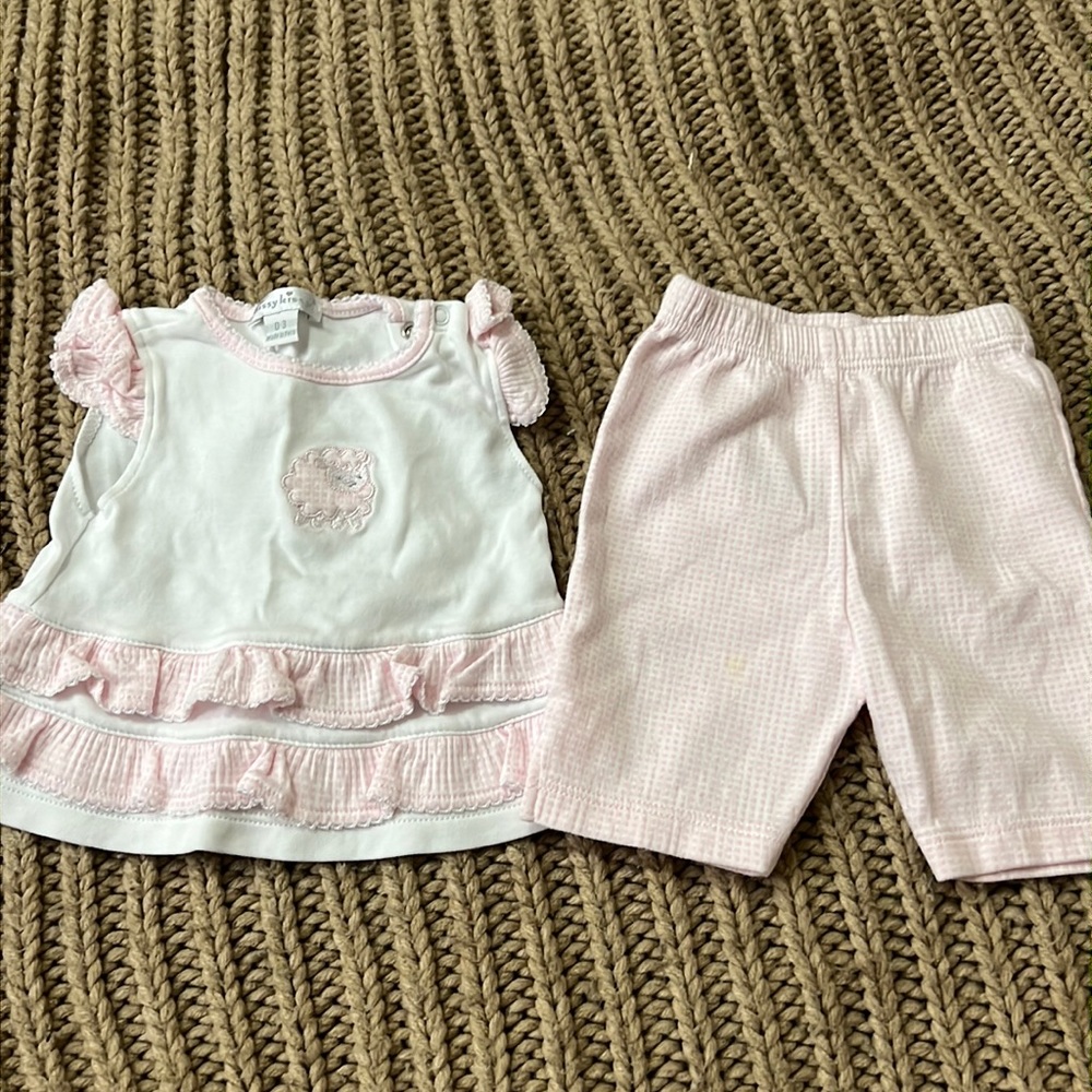 Kissy kissy baby girl set  size 0-3 very good condition